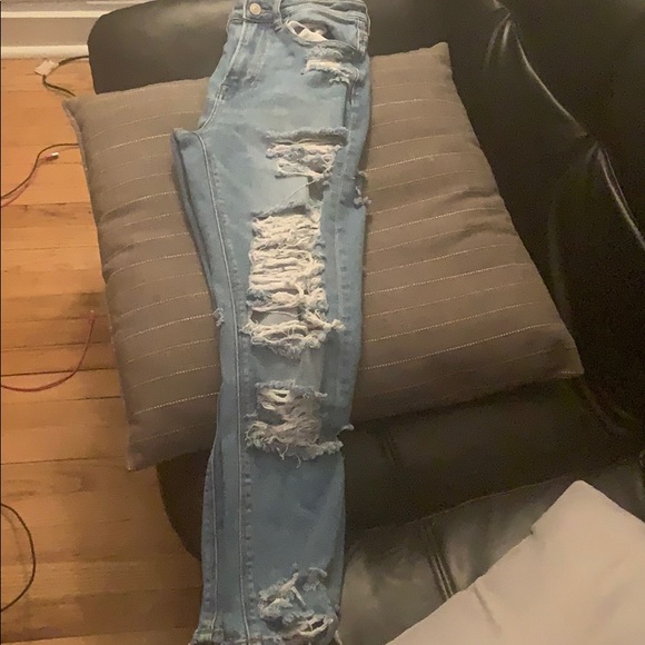 American Eagle Outfitters Denim - American Eagle distressed mom jeans